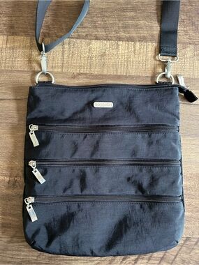 Baggallini Big Zipper Bagg Black Nylon Lightweight Travel Crossbody Bag Purse